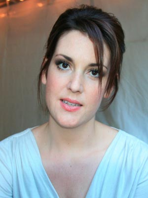 Мелани Лински Melanie Lynskey - Шона Шеридан