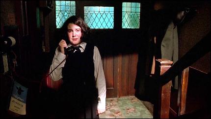 fhd-hls-melanie-lynskey-151537897 (1440x816, 245 kБ...)