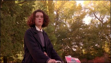 fhd-hls-melanie-lynskey-769140477 (1440x816, 319 kБ...)