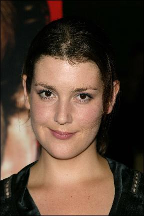 melanie-lynskey-melanie-lynskey-2041626591 (1440x2153, 576 kБ...)