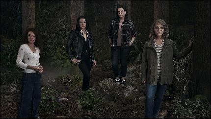 showtimes-yellowjackets-tv-review (1296x730, 155 kБ...)